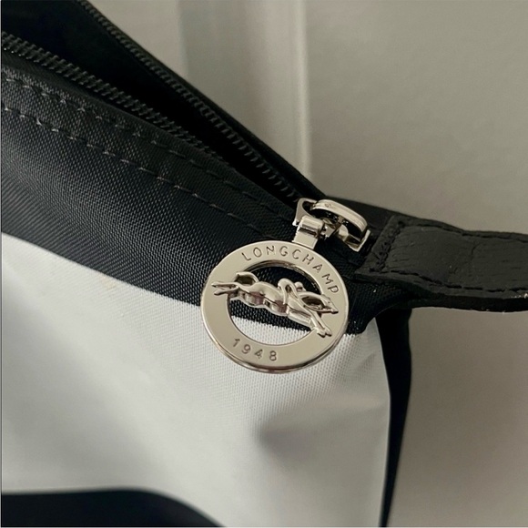 Longchamp Le Pilate Logo Shoulder Bag - Picture 6 of 10